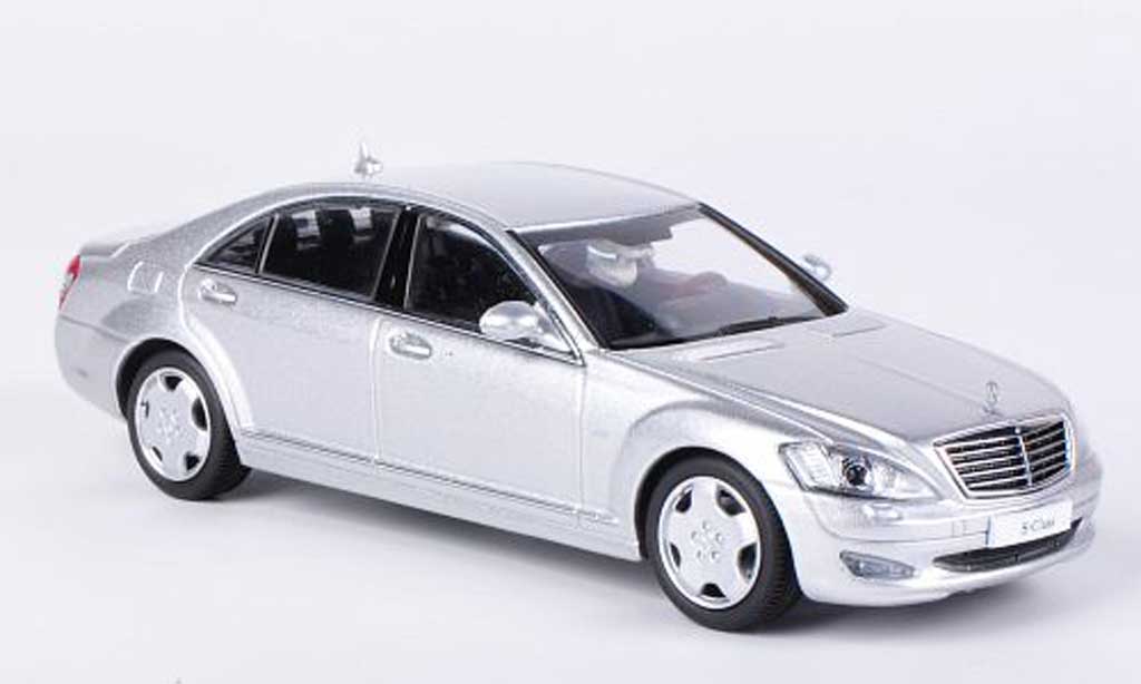 Mercedes Classe S 1/43 Kyosho Langversion (V221) grijsgrijs modelauto
