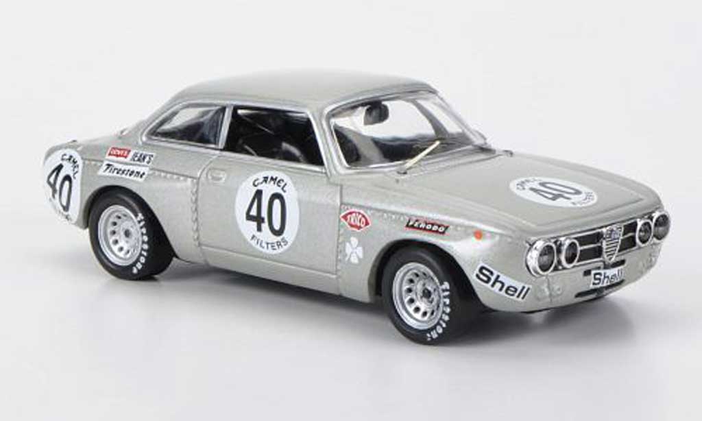 Alfa Romeo 1750 1/43 M4 No.40 Vaccarella / Berger Spa 1971 modelauto