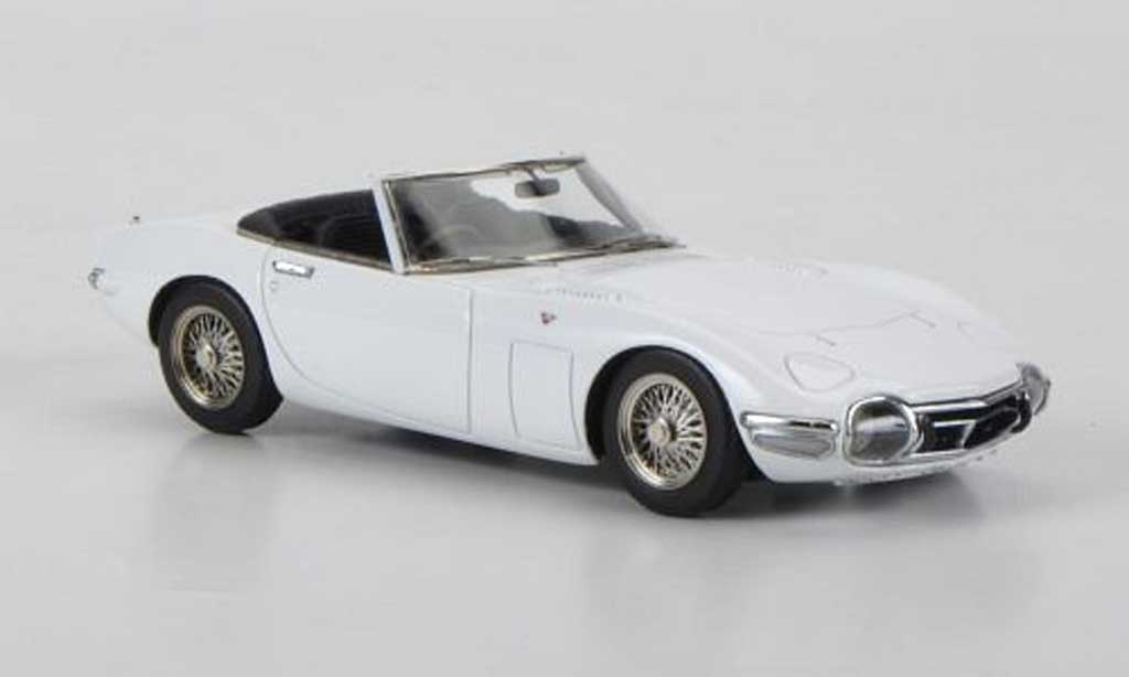 Toyota 2000 GT 1/43 HPI Roadster wit RHD modelauto
