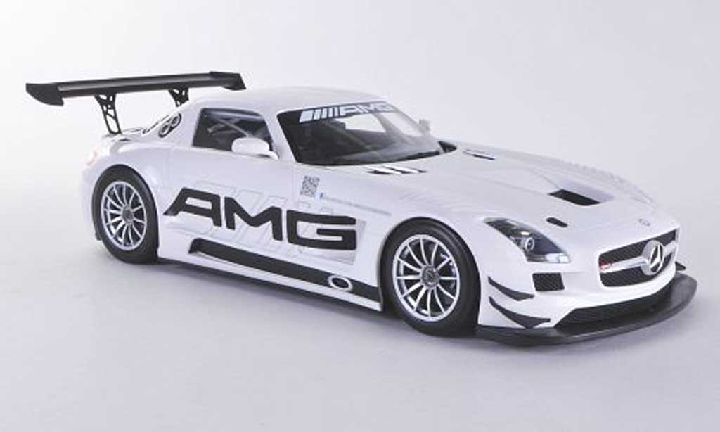 Mercedes SLS 1/18 Minichamps AMG GT3 AMG 2012 modelauto