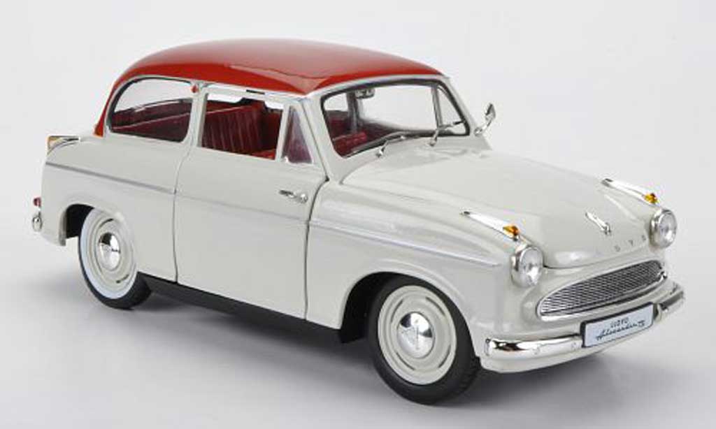 Lloyd Alexander 1/18 Revell TS wit/rood Sondermodell MCW limitierte Auflage 1000 Stuck modelauto