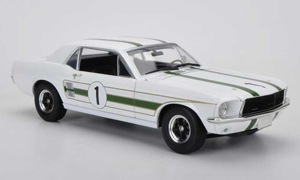 Ford Mustang 1969 1/18 Greenlight 1969 No.1 Ian ''Pete'' Geoghegan modelauto