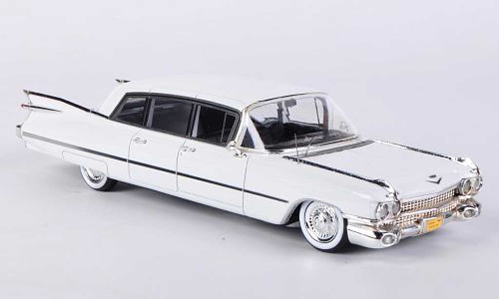 Cadillac Series 75 1/43 Kess Sedan wit 1959 modelauto
