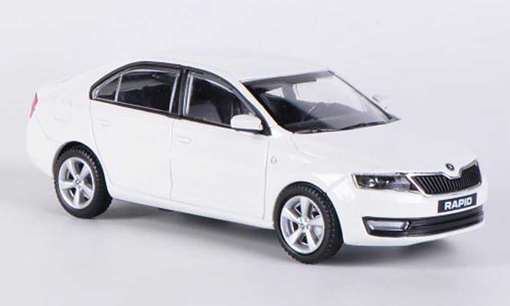 Skoda Rapid 1/43 Abrex wit 2012 modelauto