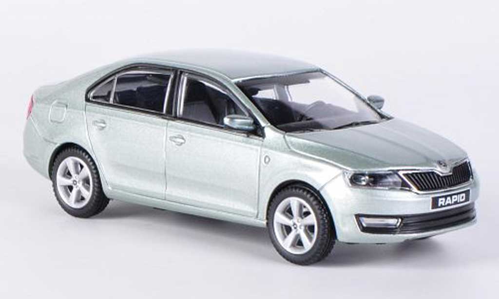 Skoda Rapid 1/43 Abrex grijsgrun 2012 modelauto