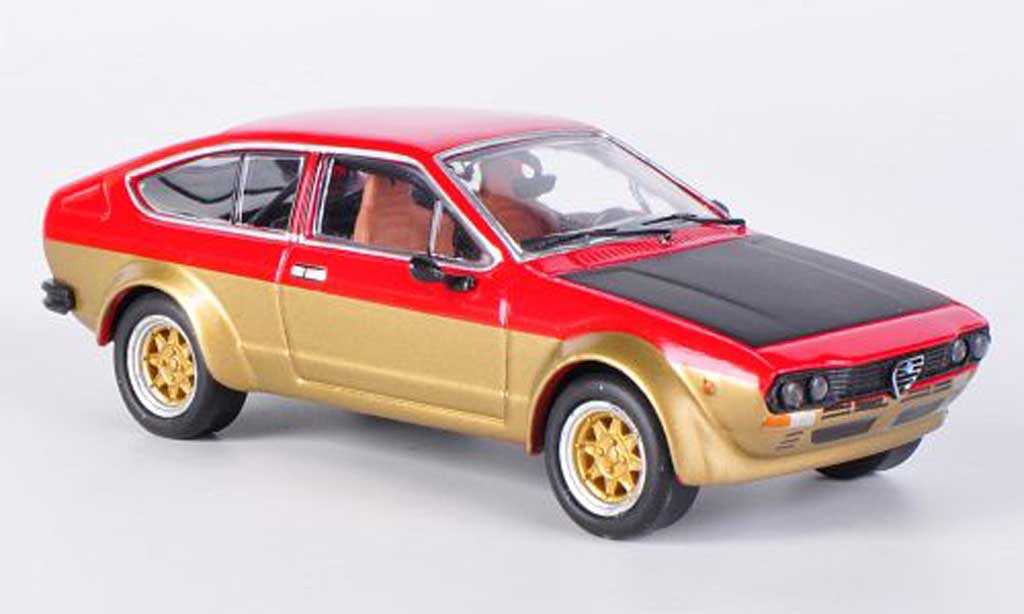 Alfa Romeo GT 2.0 1/43 M4 V 2.0 Alfetta 2000 rood/gold/mattzwart 1976 modelauto