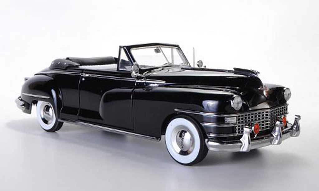 Chrysler New Yorker 1/18 Signature 2-Door Cabriolet zwart 1948 modelauto