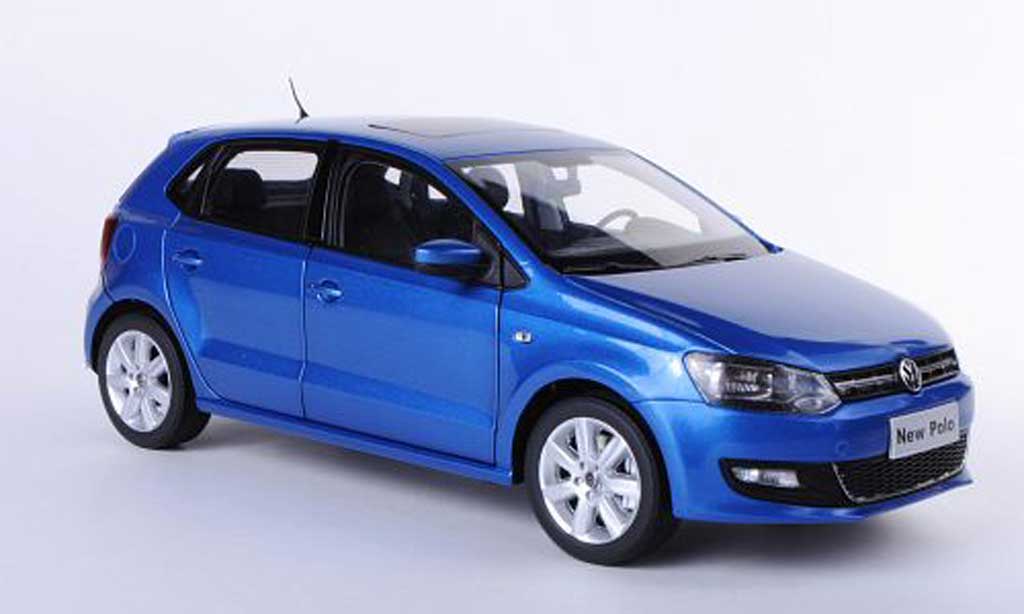 Volkswagen Polo 1/18 Paudi V blauw Asien-Version 2011 modelauto