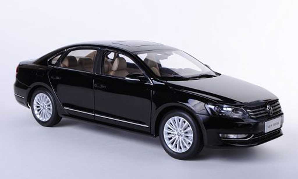 Volkswagen Passat 1/18 Paudi (NMS) zwart Asien-Version 2011 modelauto