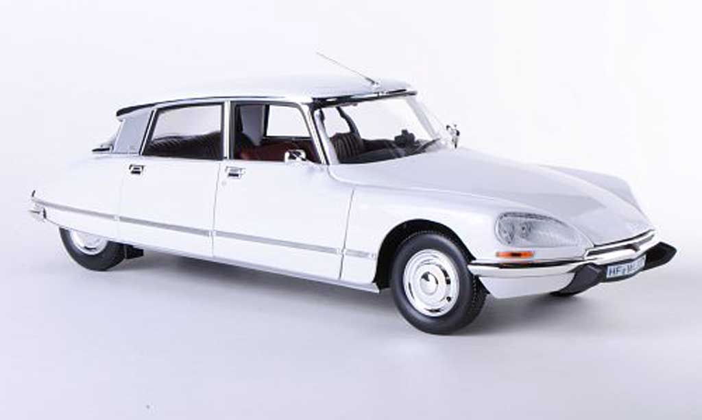 Citroen DS 23 1/18 Norev 23 Pallas wit 1972 modelauto