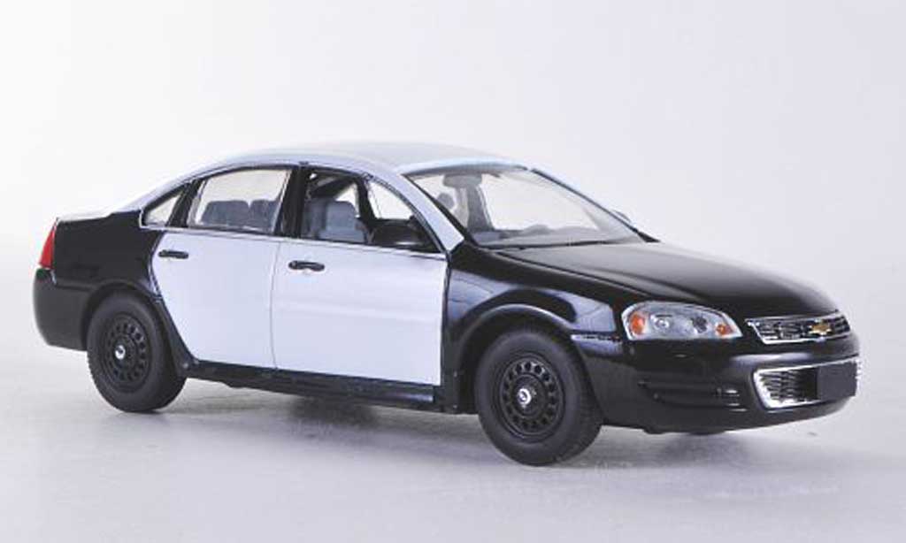 Chevrolet Impala 2011 1/43 First Response 2011 zwart/wit mit Politie-Zubehor modelauto