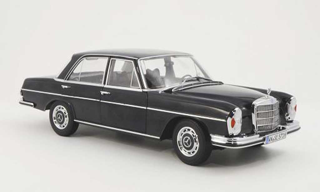 Mercedes 280 SE 1/18 Norev SE (W108) zwart modelauto