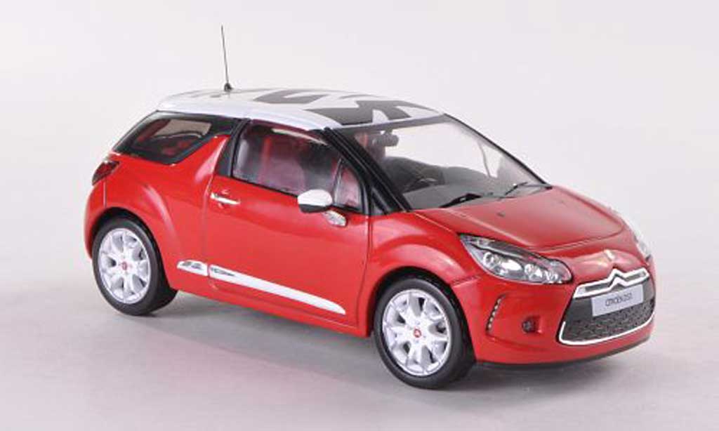 DS Automobiles DS3 1/43 IXO Sport Chic rood/wit 2011 modelauto