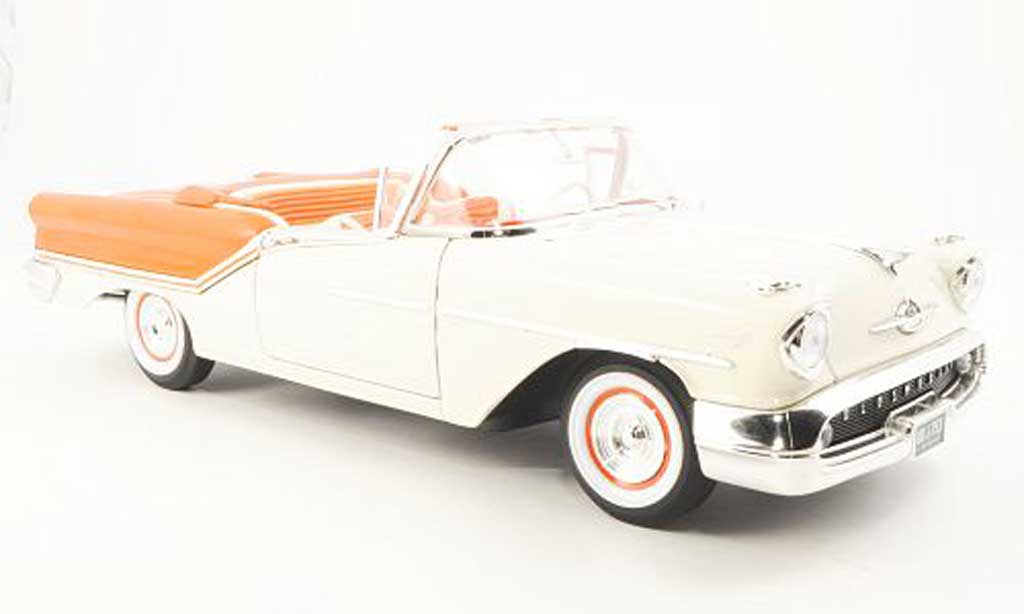 Oldsmobile Super 88 1/18 Yat Ming Cabriolet wit/oranje 1957 modelauto
