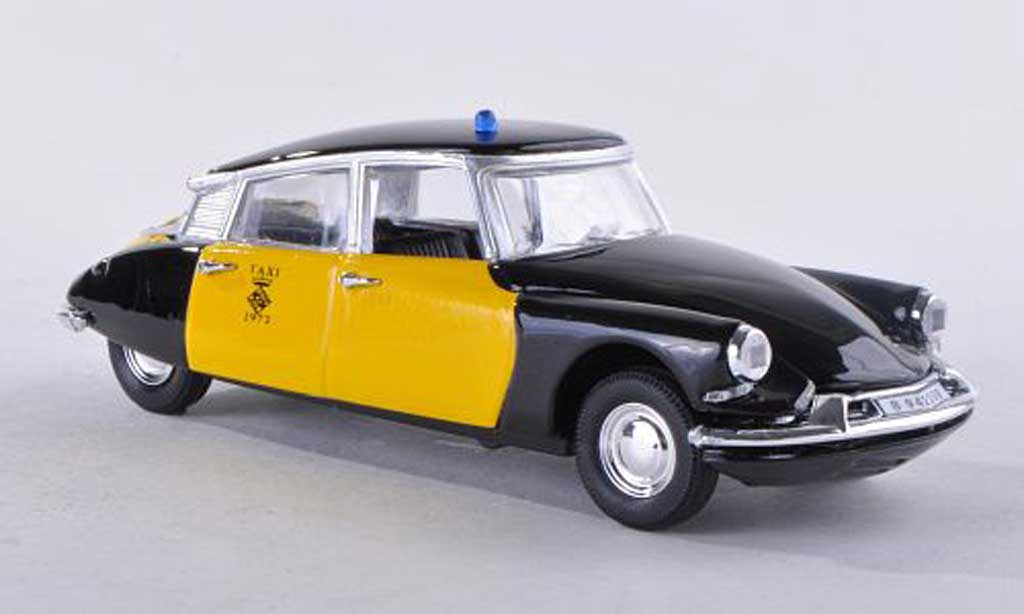 Citroen DS 19 1/43 Rio 19 Taxi Barcelona 1969 modelauto