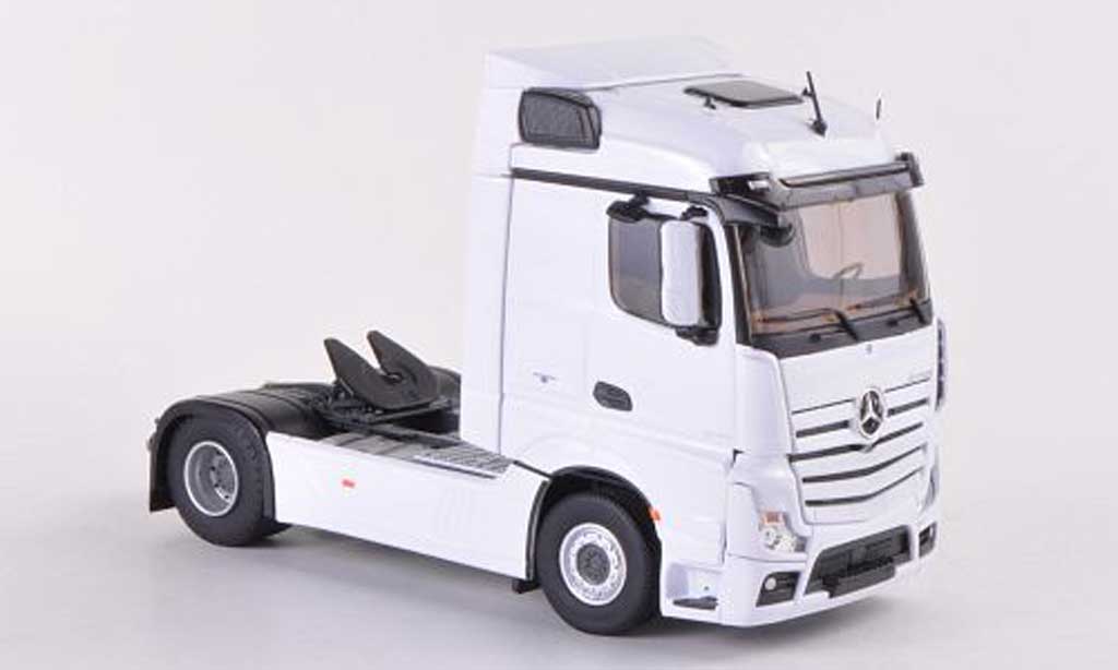 Mercedes Actros 1/43 Eligor MP4 Streamspace wit Solo-Zugmaschine modelauto