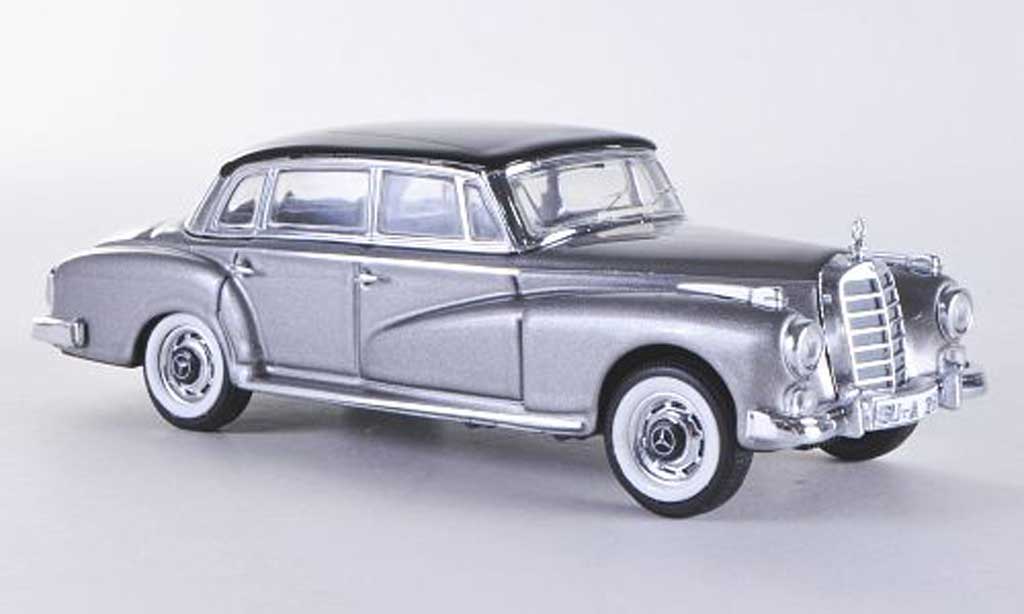 Mercedes Adenauer 1/43 Rio grijs 1951 modelauto