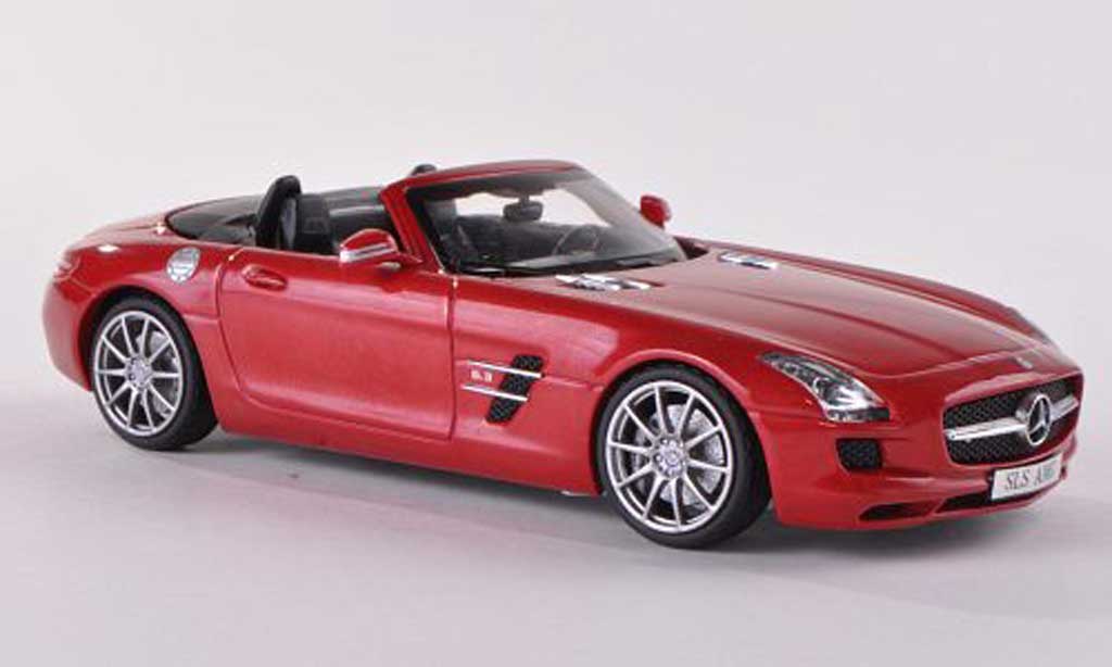 Mercedes SLS 1/43 Schuco AMG Roadster rood modelauto