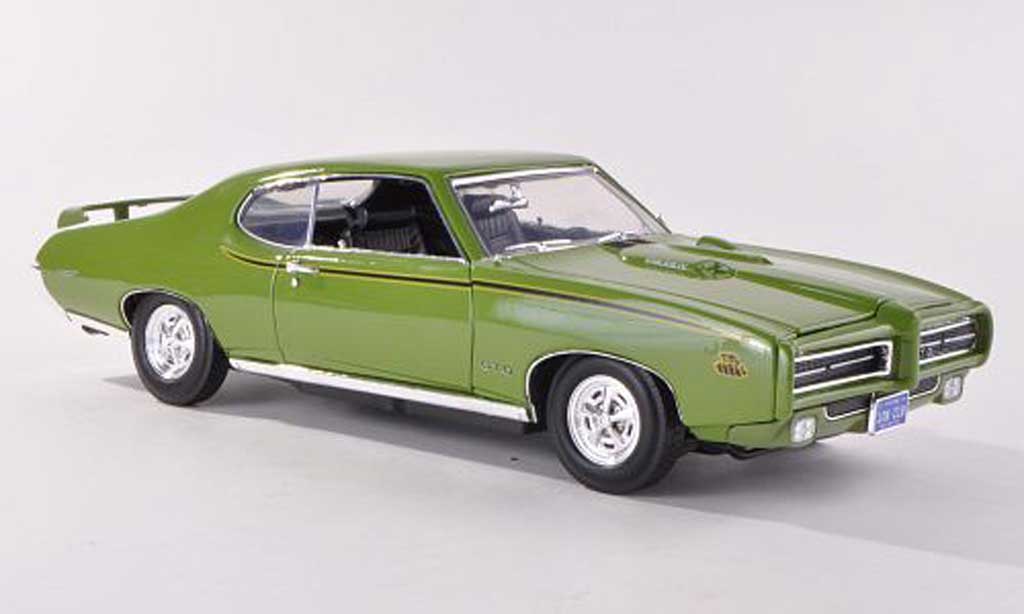 Pontiac GTO 1/18 Motormax Judge grun 1969 modelauto