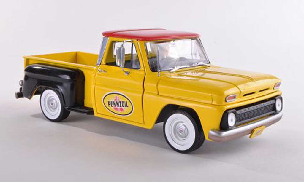 Chevrolet C-10 1/18 Greenlight Stepside Pennzoil 1965 modelauto