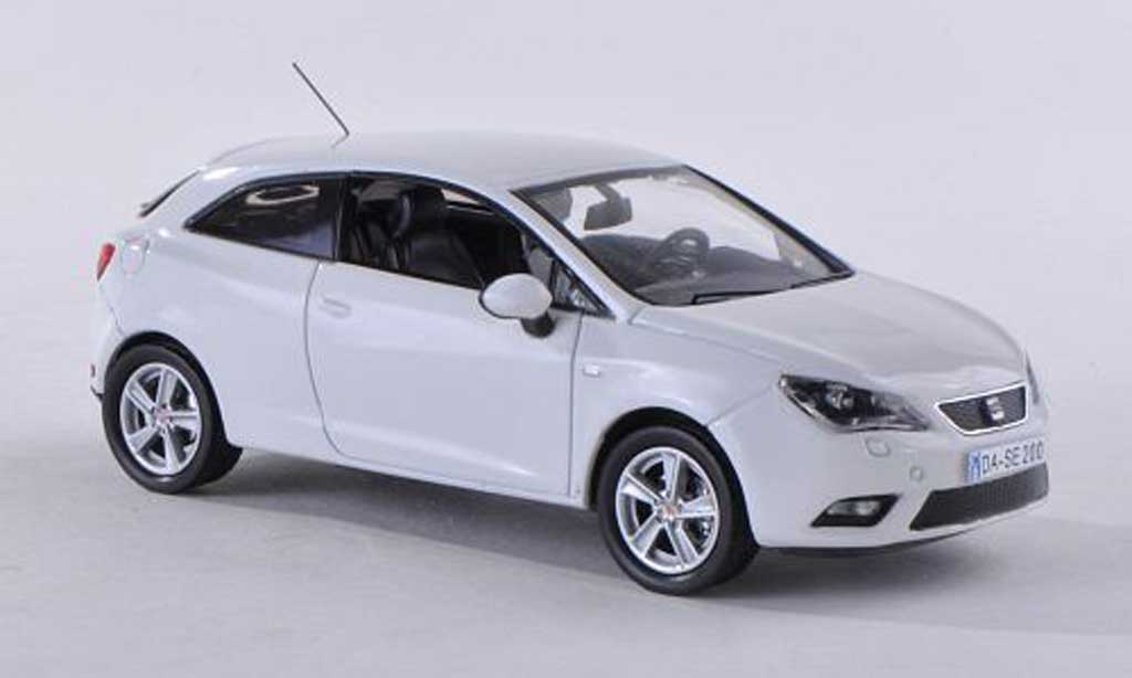 Seat Ibiza 1/43 Seat SC wit 2013 modelauto