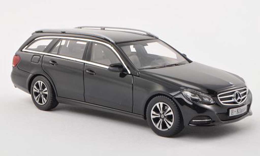 Mercedes Classe E 1/43 Kyosho T-Modele (S212) zwart 2013 modelauto