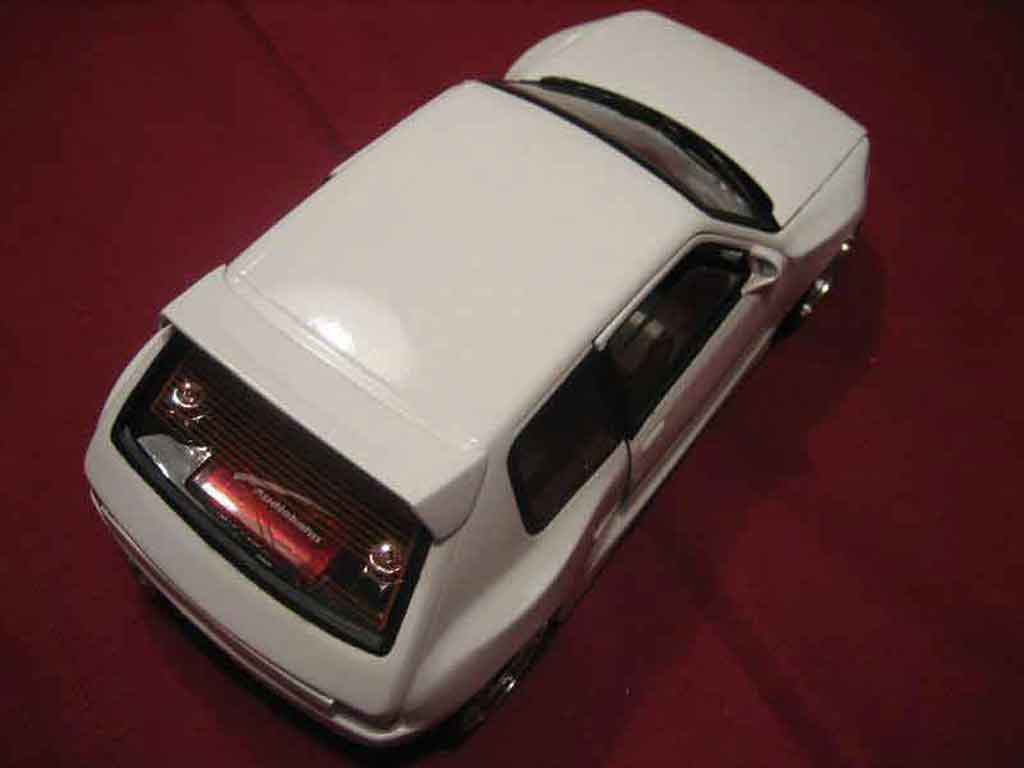 Peugeot 205 GTI kit carrosserie 1/18 Solido