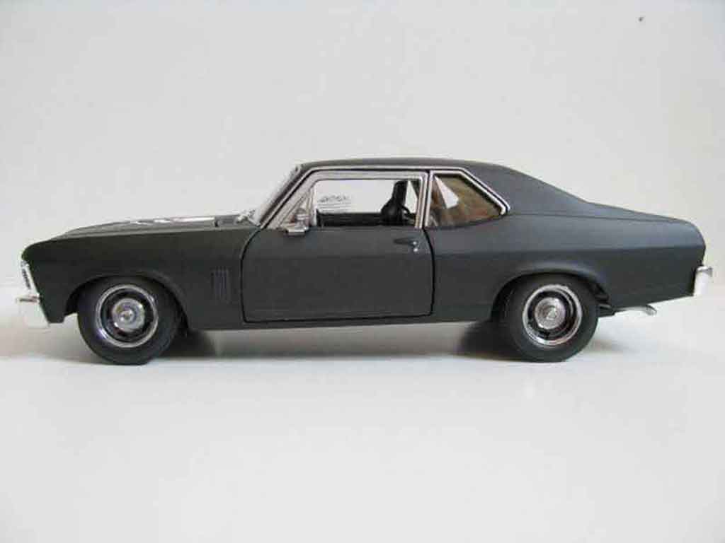 Chevrolet Nova Coupe death proof 1/18 Maisto