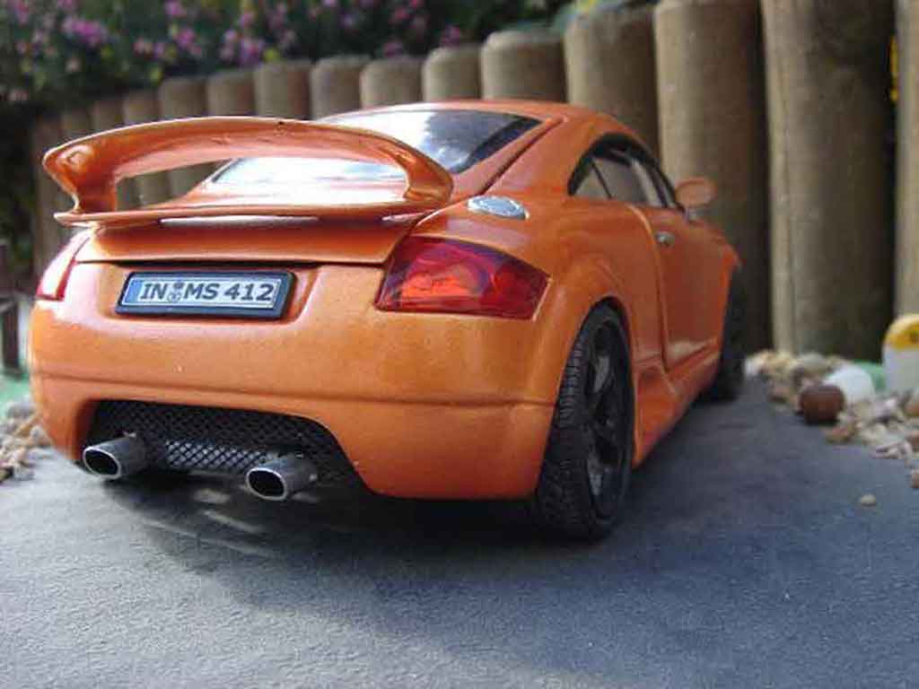 Audi TT coupe oranje tuning jantes techart 1/18 Revell