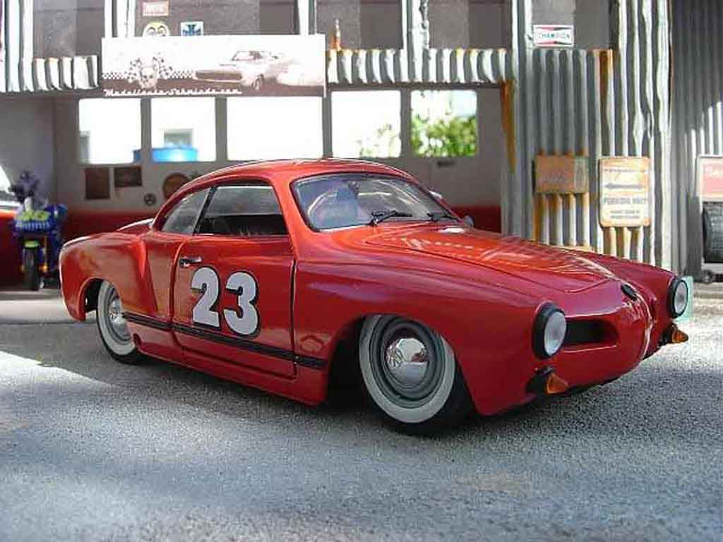 Volkswagen Karmann Ghia Base ghia rood 1/18 Solido
