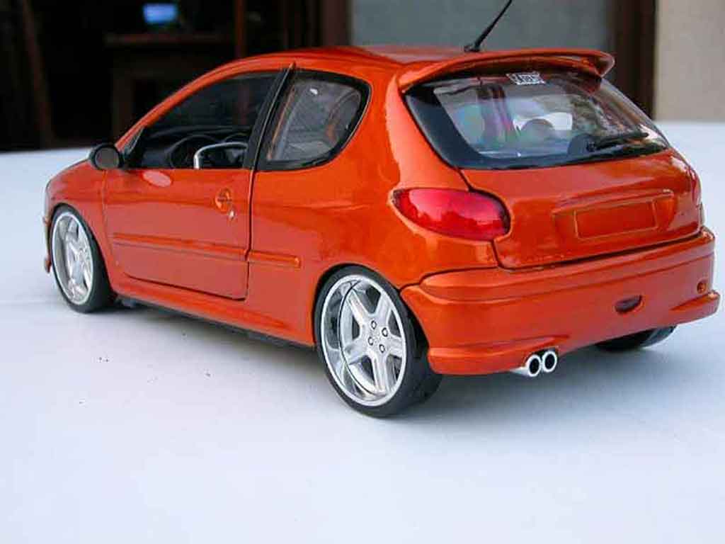 Peugeot 206 RC oranje tuning 1/18 Norev
