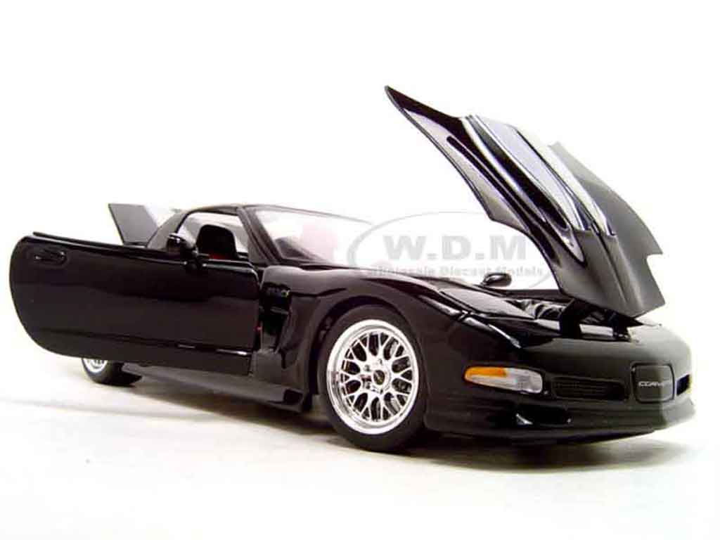 Chevrolet Corvette Z06 C5 specter werkes zwart 1/18 Maisto