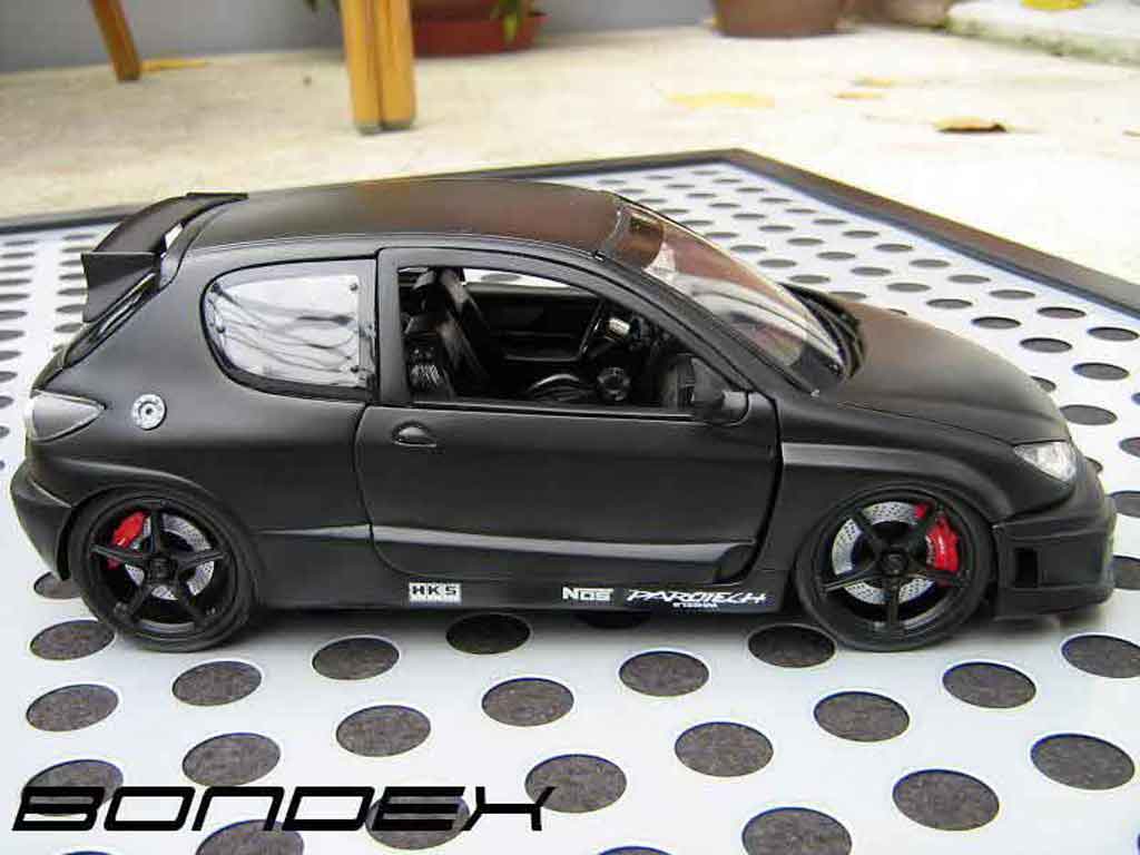 Peugeot 206 RC parotech 3 portes zwart 1/18 Norev