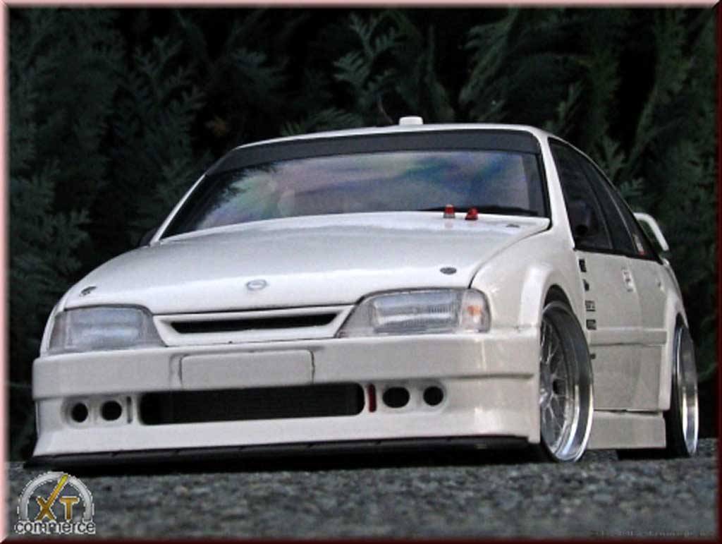 Opel Omega Lotus 3000 wit jantes 19 pouces bbs 1/18 Minichamps