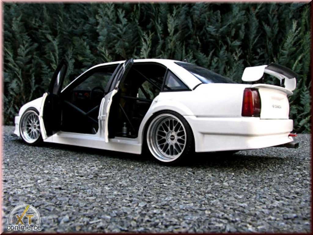 Opel Omega Lotus 3000 wit jantes 19 pouces bbs 1/18 Minichamps