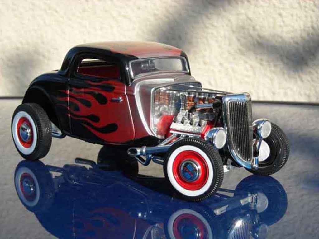 Ford 1934 Hot Rod zwart flaming 1/18 Ertl