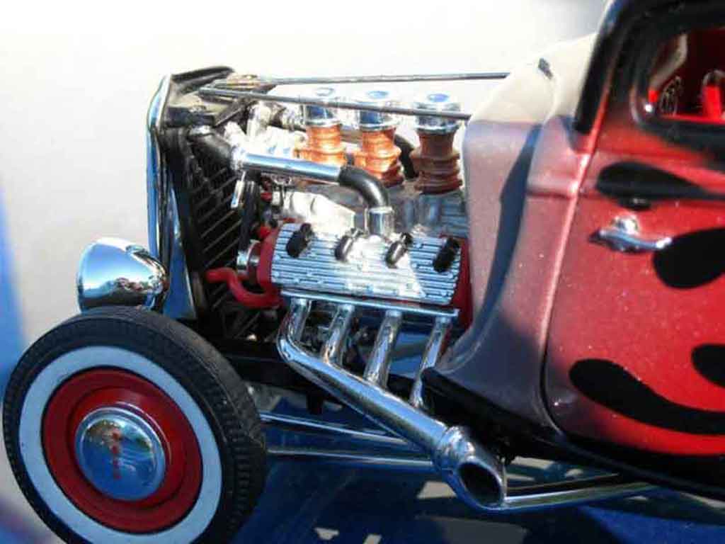 Ford 1934 Hot Rod zwart flaming 1/18 Ertl