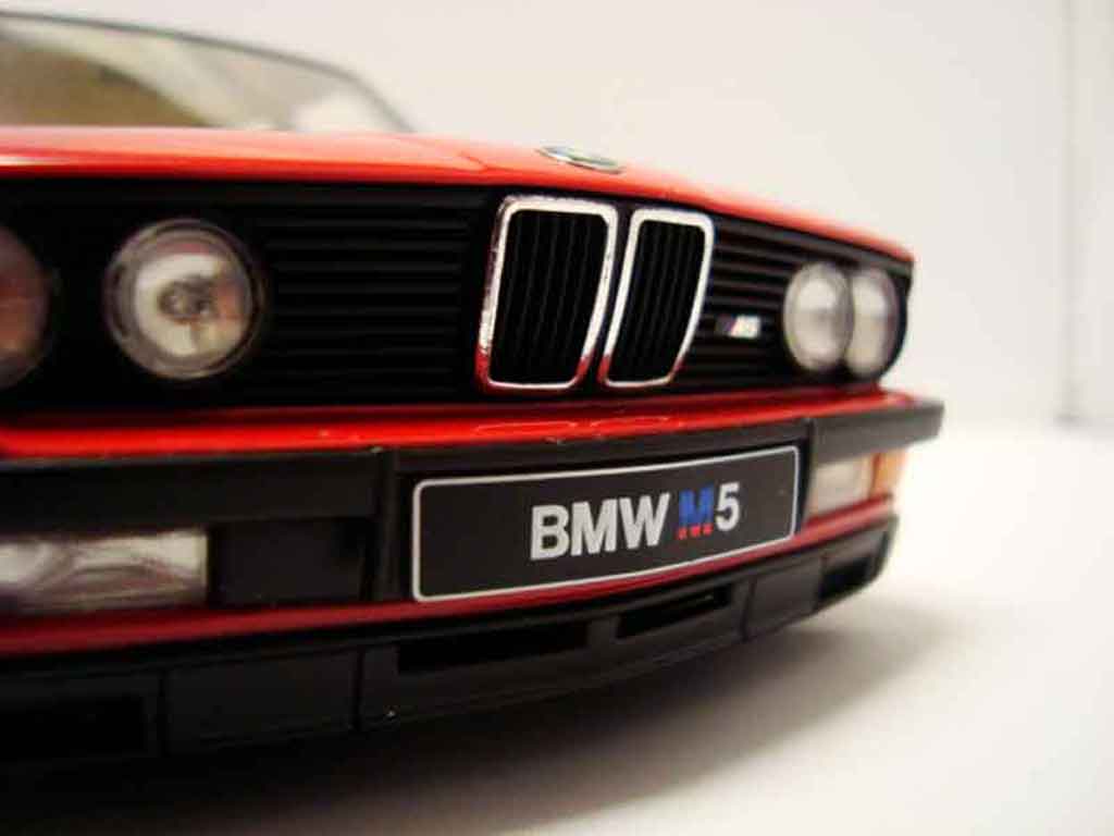 Bmw M5 tuning E28 rood jantes bbs 17 pouces 1/18 Autoart