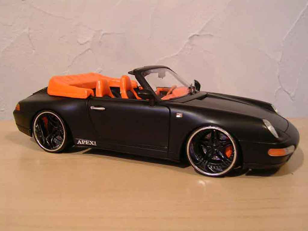 Porsche 911 S Cabriolet Carrera zwart 1/18 Burago