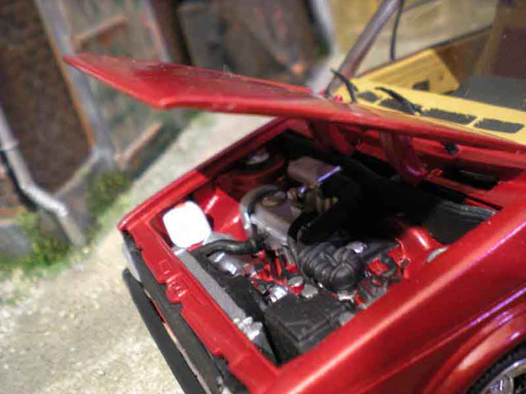 Volkswagen Golf GTI jantes bords larges gros deport german look 1/18 Solido