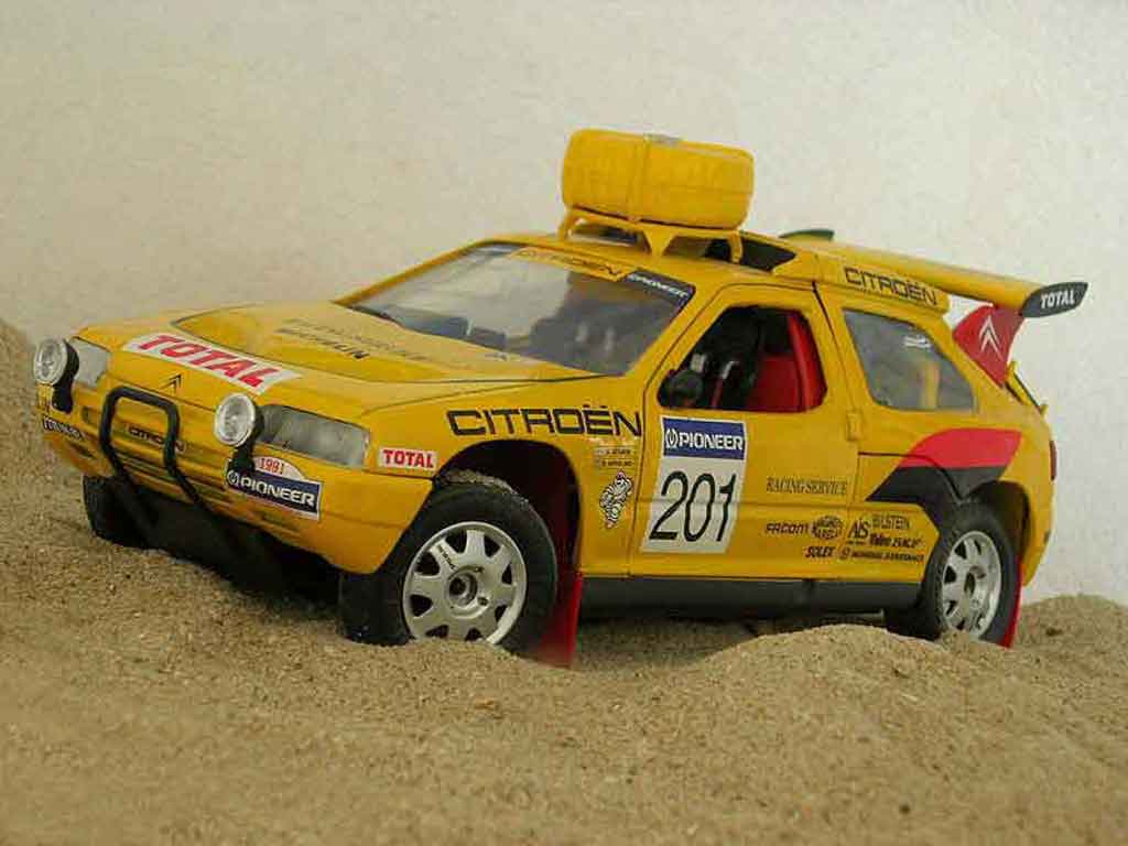 Citroen ZX 1/18 Solido rallye raid #201 1992 Geel modelauto