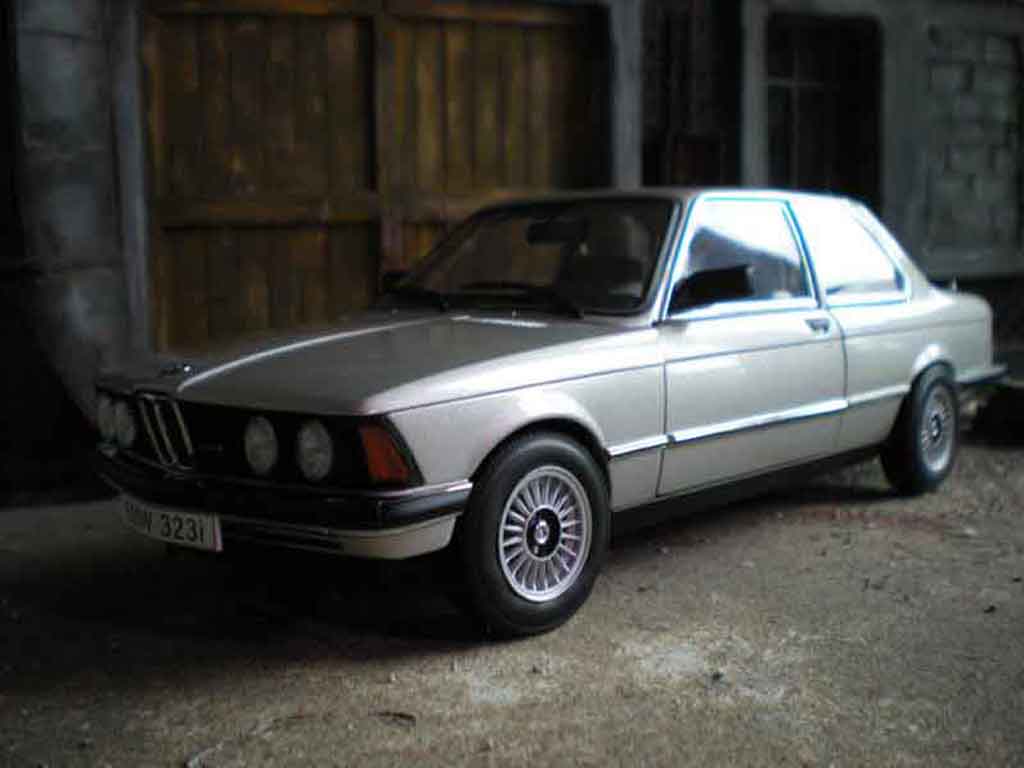 Bmw 323 coupe e21 grijs zilver polaris grijs 1977 1/18 Autoart