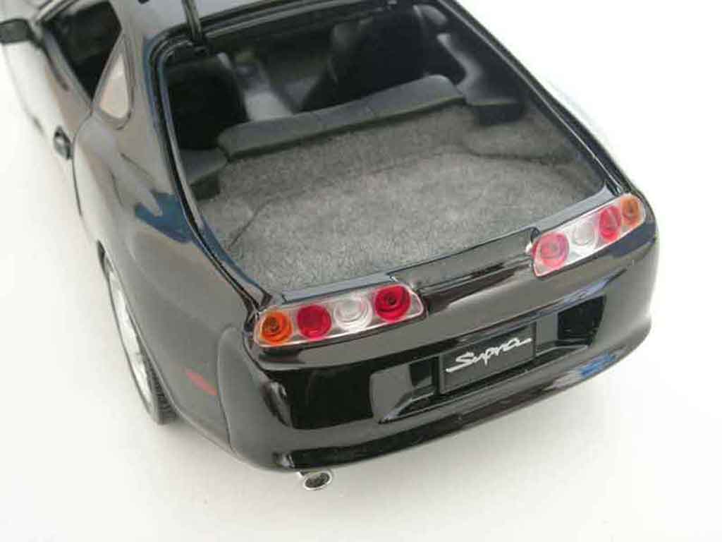 Toyota Supra Base zwart 1/18 Kyosho