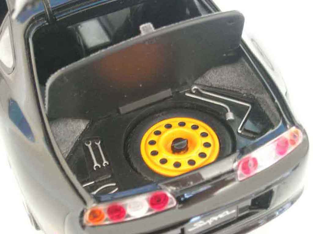 Toyota Supra Base zwart 1/18 Kyosho