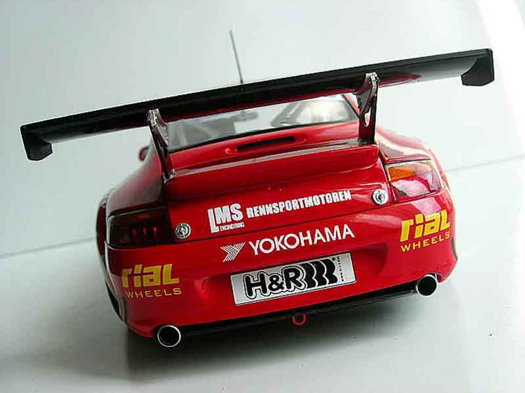 Porsche 911 GT3 RSR yokohama 1/18 Autoart