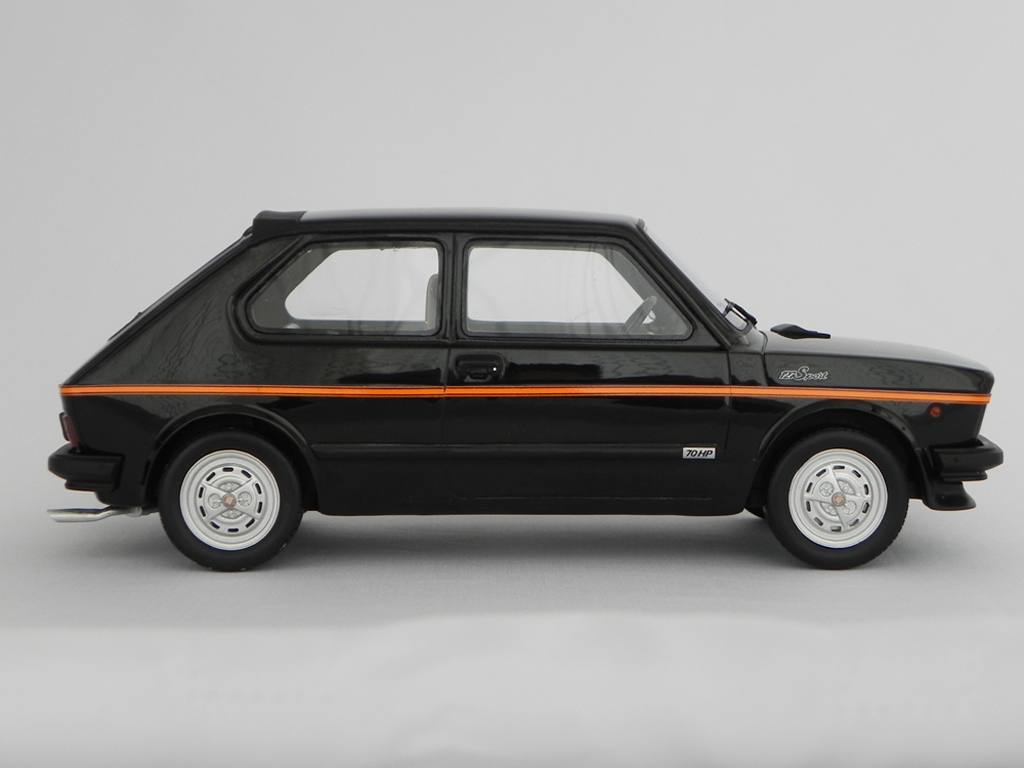 Fiat 127 Sport 70 HP LM090 zwart 1/18 Laudoracing Models