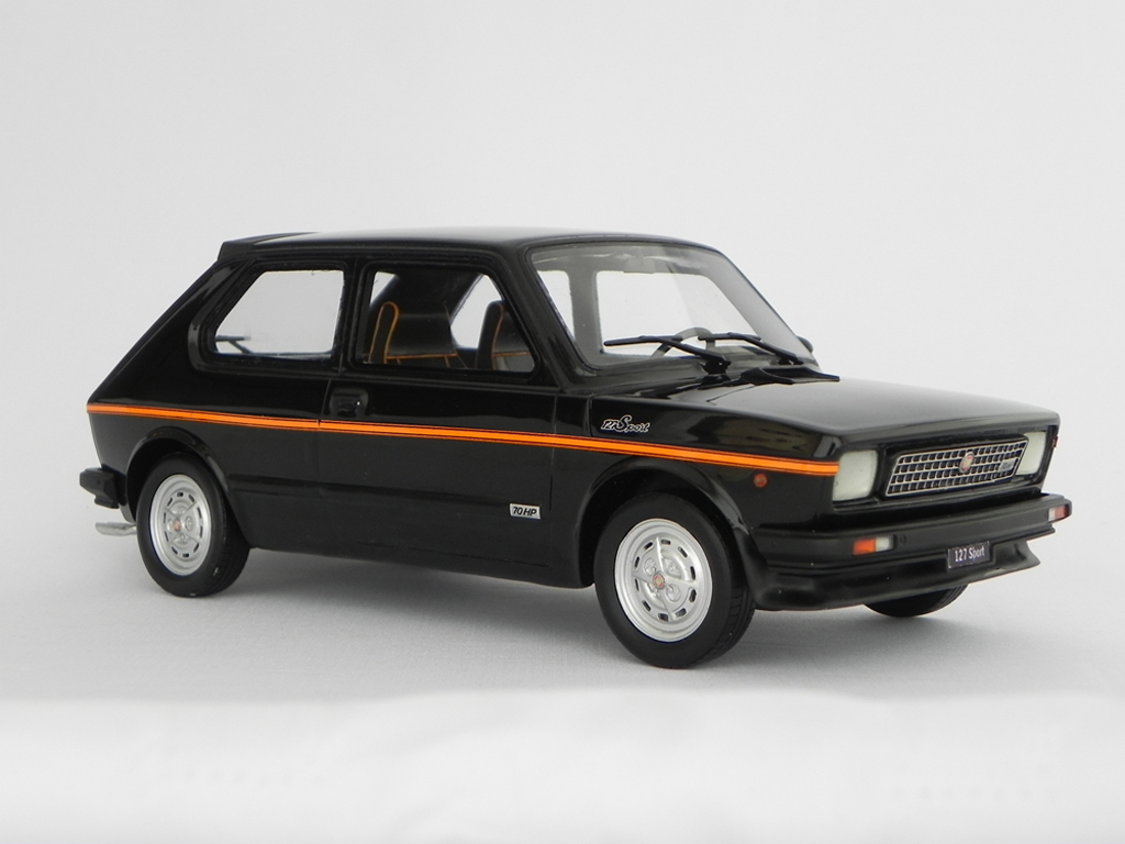 Fiat 127 Sport 70 HP LM090 zwart 1/18 Laudoracing Models