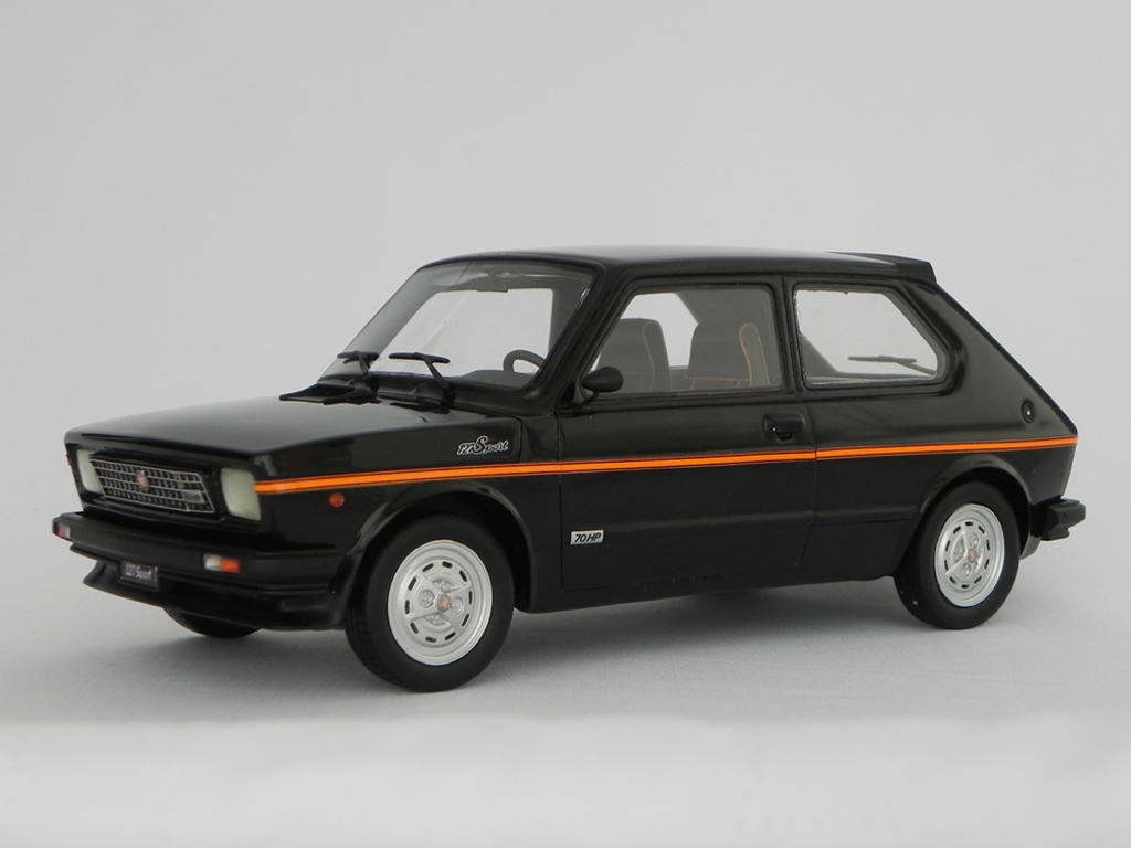 Fiat 127 Sport 1/18 Laudoracing Models Sport 70 HP LM090 zwart modelauto