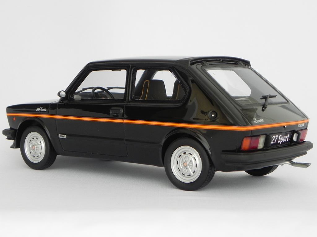 Fiat 127 Sport 70 HP LM090 zwart 1/18 Laudoracing Models