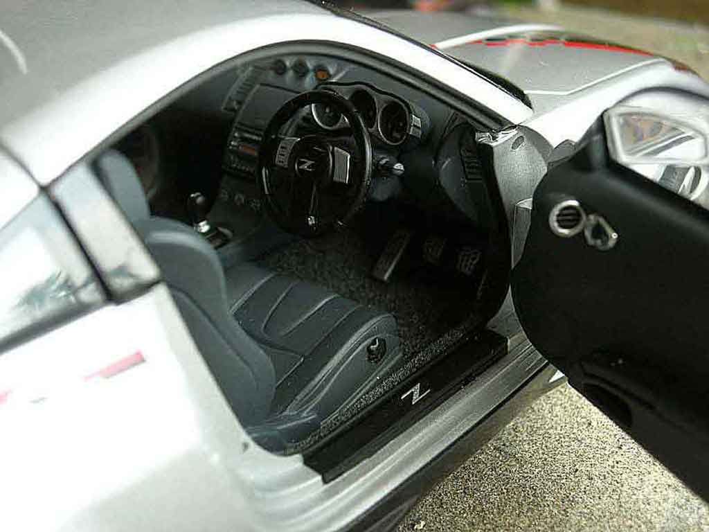 Nissan 350Z Base Nismo s-tune 1/18 Autoart